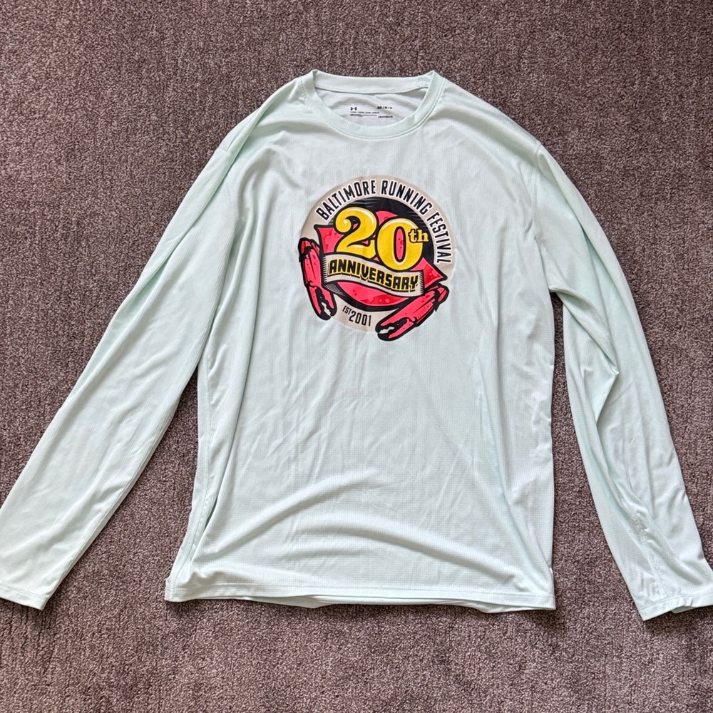 Under Armour Light Gray Long Sleeve Tee